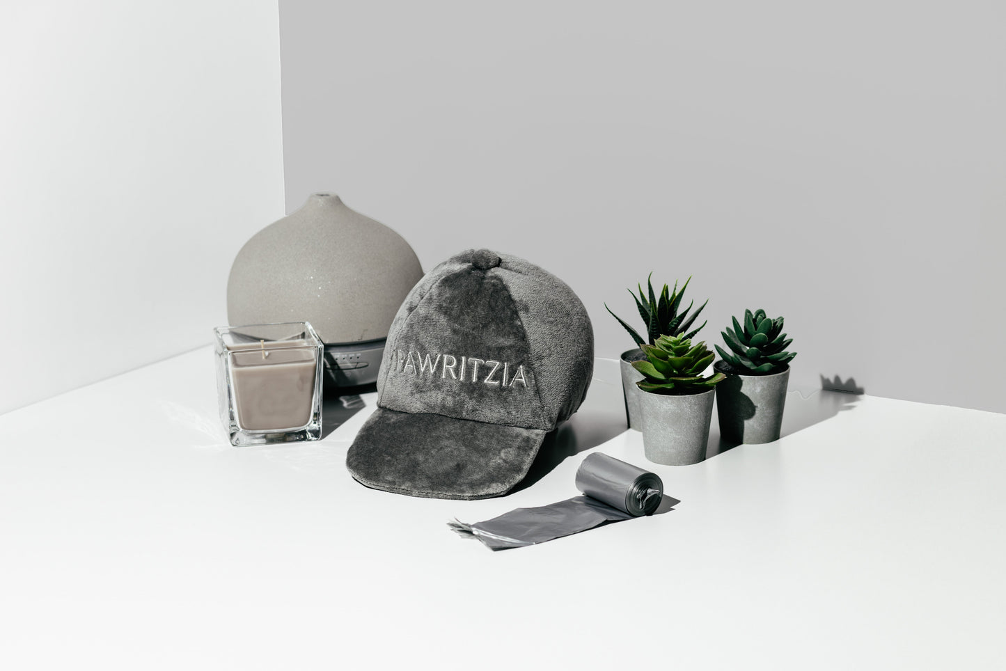 NEW LIMITED EDITION Pawty Animals Eco-Friendly Pawritzia Hat - Dog Toy